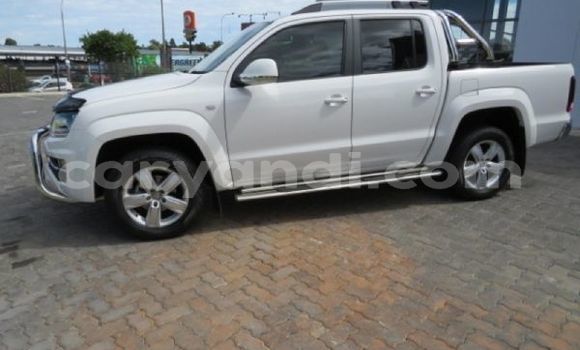 Buy Used Volkswagen Amarok White Car in Livingstone in Zambia Buy Used Volkswagen Amarok White Car in Livingstone in Zambia