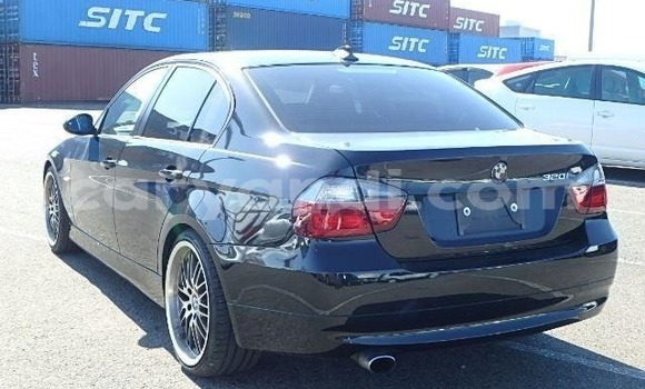 Acheter Import Voiture BMW 3–Series Noir à Lusaka, Zambie Acheter Import Voiture BMW 3–Series Noir à Lusaka, Zambie