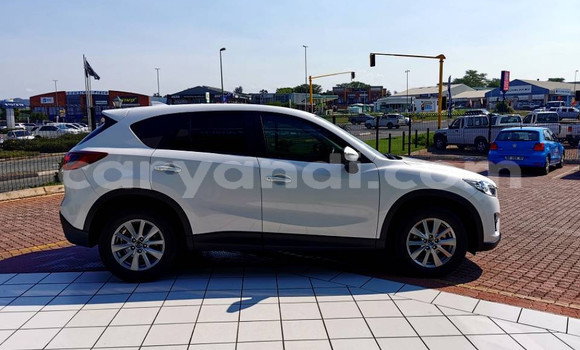 Acheter Occasion Voiture Mazda CX-5 Blanc à Livingstone, Zambie Acheter Occasion Voiture Mazda CX-5 Blanc à Livingstone, Zambie