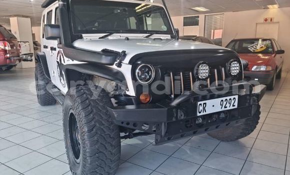 Acheter Occasion Voiture Jeep Wrangler Blanc à Livingstone, Zambie Acheter Occasion Voiture Jeep Wrangler Blanc à Livingstone, Zambie