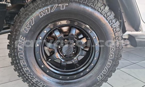 Acheter Occasion Voiture Jeep Wrangler Blanc à Livingstone, Zambie Acheter Occasion Voiture Jeep Wrangler Blanc à Livingstone, Zambie