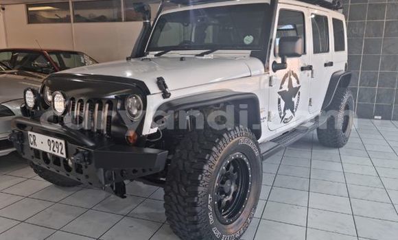 Acheter Occasion Voiture Jeep Wrangler Blanc à Livingstone, Zambie Acheter Occasion Voiture Jeep Wrangler Blanc à Livingstone, Zambie