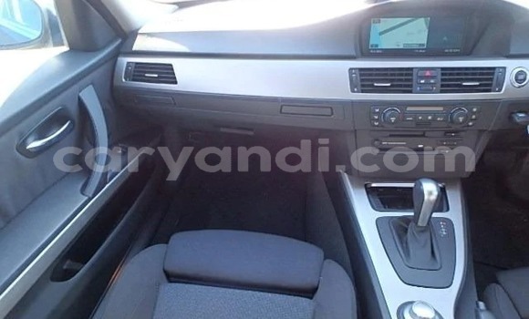 Acheter Import Voiture BMW 3–Series Noir à Lusaka, Zambie Acheter Import Voiture BMW 3–Series Noir à Lusaka, Zambie