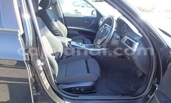 Acheter Import Voiture BMW 3–Series Noir à Lusaka, Zambie Acheter Import Voiture BMW 3–Series Noir à Lusaka, Zambie