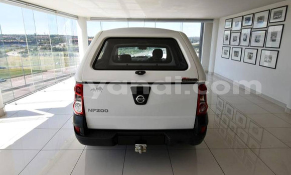 Buy Used Nissan NP 300 White Car in Livingstone in Zambia Buy Used Nissan NP 300 White Car in Livingstone in Zambia
