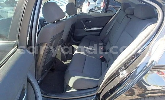 Acheter Import Voiture BMW 3–Series Noir à Lusaka, Zambie Acheter Import Voiture BMW 3–Series Noir à Lusaka, Zambie