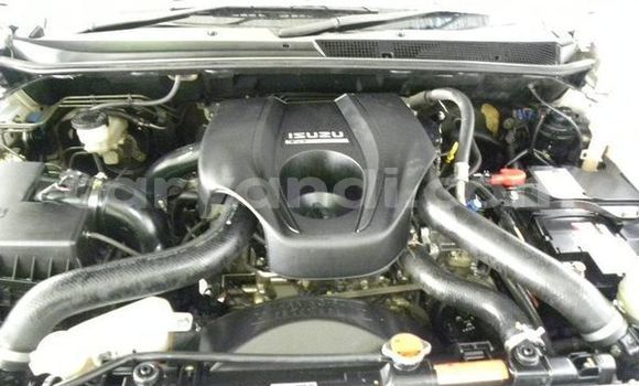 Buy Used Isuzu D–MAX White Car in Livingstone in Zambia Buy Used Isuzu D–MAX White Car in Livingstone in Zambia