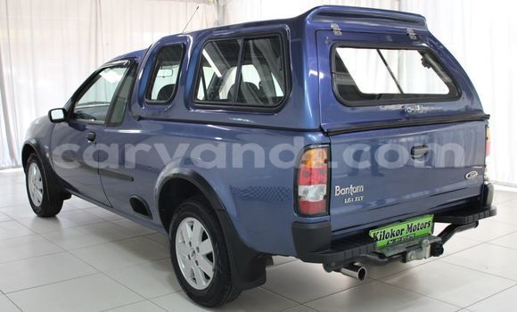 Tenga Tsaru Ford B-MAX Bhuruu Mota in Livingstone in Zambia Tenga Tsaru Ford B-MAX Bhuruu Mota in Livingstone in Zambia