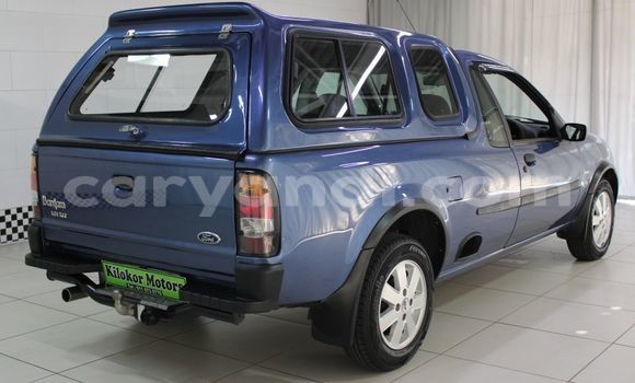 Tenga Tsaru Ford B-MAX Bhuruu Mota in Livingstone in Zambia Tenga Tsaru Ford B-MAX Bhuruu Mota in Livingstone in Zambia