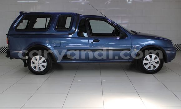 Tenga Tsaru Ford B-MAX Bhuruu Mota in Livingstone in Zambia Tenga Tsaru Ford B-MAX Bhuruu Mota in Livingstone in Zambia