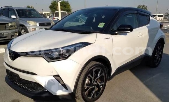 Buy Used Toyota C-HR White Car in Livingstone in Zambia