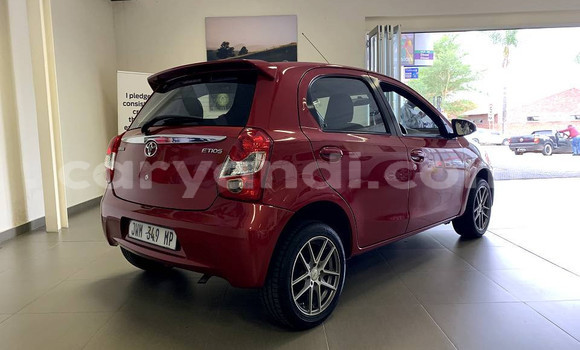 Acheter Occasion Voiture Toyota Etios Rouge à Livingstone, Zambie Acheter Occasion Voiture Toyota Etios Rouge à Livingstone, Zambie