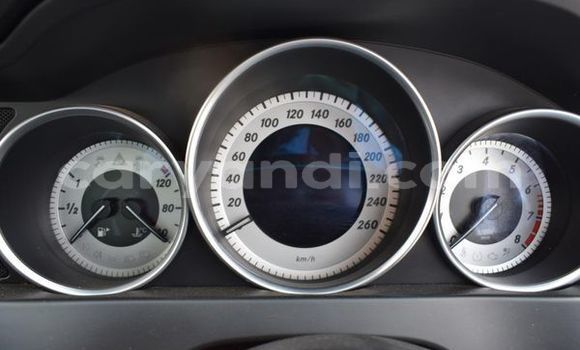 Acheter Occasion Voiture Mercedes‒Benz C–Class Blanc à Livingstone, Zambie Acheter Occasion Voiture Mercedes‒Benz C–Class Blanc à Livingstone, Zambie