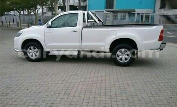 Buy Used Toyota Hilux White Car in Isoka in Northern Buy Used Toyota Hilux White Car in Isoka in Northern