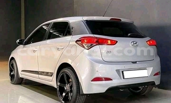 Acheter Occasion Voiture Hyundai i20 Gris à Kalomo, Du sud Acheter Occasion Voiture Hyundai i20 Gris à Kalomo, Du sud