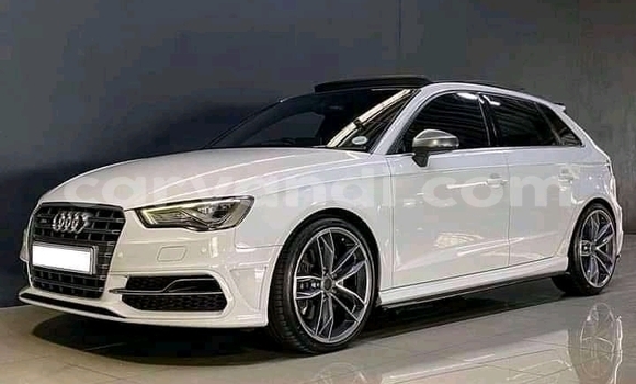 Acheter Occasion Voiture Audi S3 Blanc à Livingstone, Zambie Acheter Occasion Voiture Audi S3 Blanc à Livingstone, Zambie
