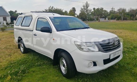 Buy Used Toyota Hilux White Car in Livingstone in Zambia Buy Used Toyota Hilux White Car in Livingstone in Zambia