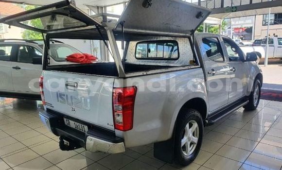 Acheter Occasion Voiture Isuzu D–MAX Gris à Livingstone, Zambie Acheter Occasion Voiture Isuzu D–MAX Gris à Livingstone, Zambie