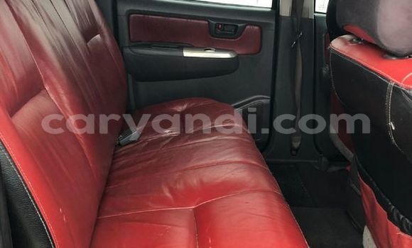 Nunua Ilio tumika Toyota Hilux Bluu Gari ndani ya Livingstone nchini Zambia Nunua Ilio tumika Toyota Hilux Bluu Gari ndani ya Livingstone nchini Zambia