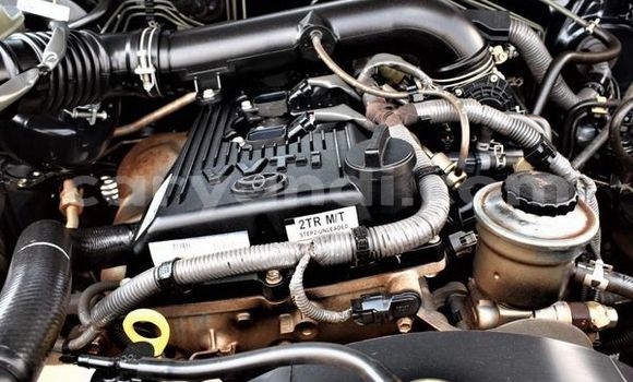 Nunua Ilio tumika Toyota Hilux Nyeusi Gari ndani ya Livingstone nchini Zambia Nunua Ilio tumika Toyota Hilux Nyeusi Gari ndani ya Livingstone nchini Zambia