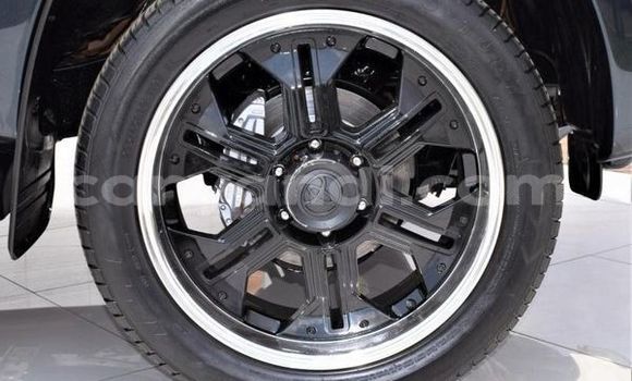 Nunua Ilio tumika Toyota Hilux Nyeusi Gari ndani ya Livingstone nchini Zambia Nunua Ilio tumika Toyota Hilux Nyeusi Gari ndani ya Livingstone nchini Zambia