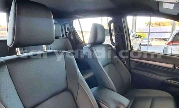 Acheter Occasion Voiture Toyota Hilux Gris à Limulunga, Occidental Acheter Occasion Voiture Toyota Hilux Gris à Limulunga, Occidental