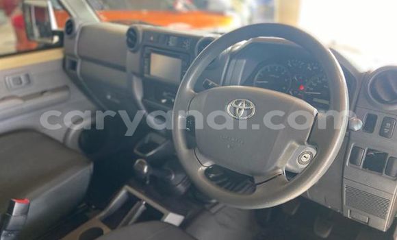 Acheter Occasion Voiture Toyota Land Cruiser Marron à Livingstone, Zambie Acheter Occasion Voiture Toyota Land Cruiser Marron à Livingstone, Zambie