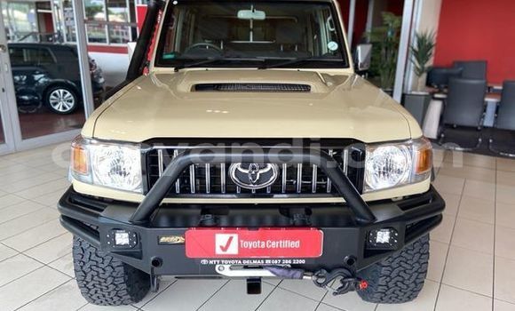 Acheter Occasion Voiture Toyota Land Cruiser Marron à Livingstone, Zambie Acheter Occasion Voiture Toyota Land Cruiser Marron à Livingstone, Zambie