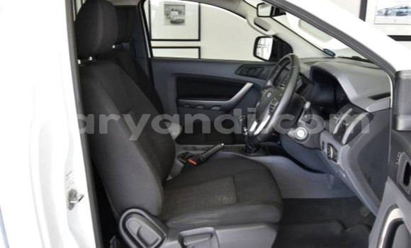 Acheter Occasion Voiture Ford Ranger Blanc à Livingstone, Zambie Acheter Occasion Voiture Ford Ranger Blanc à Livingstone, Zambie
