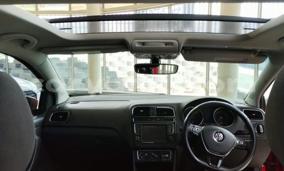 Tenga Tsaru Volkswagen Polo Tsvuku Mota in Livingstone in Zambia Tenga Tsaru Volkswagen Polo Tsvuku Mota in Livingstone in Zambia