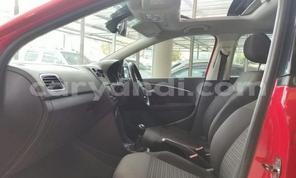 Tenga Tsaru Volkswagen Polo Tsvuku Mota in Livingstone in Zambia Tenga Tsaru Volkswagen Polo Tsvuku Mota in Livingstone in Zambia