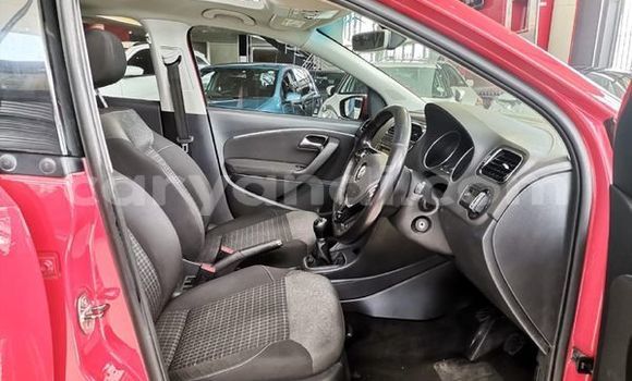 Tenga Tsaru Volkswagen Polo Tsvuku Mota in Livingstone in Zambia Tenga Tsaru Volkswagen Polo Tsvuku Mota in Livingstone in Zambia