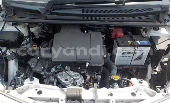 Nunua Ilio tumika Toyota Vitz Nyeupe Gari ndani ya Lusaka nchini Zambia Nunua Ilio tumika Toyota Vitz Nyeupe Gari ndani ya Lusaka nchini Zambia