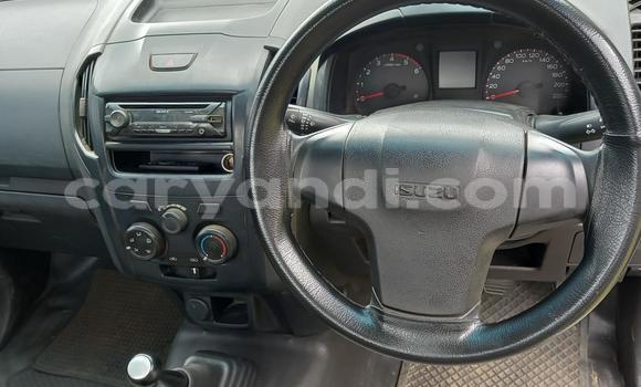 Tenga Tsaru Isuzu KB Chena Mota in Chilanga in Lusaka Tenga Tsaru Isuzu KB Chena Mota in Chilanga in Lusaka