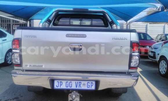 Buy Used Toyota Hilux Silver Car in Chilanga in Lusaka Buy Used Toyota Hilux Silver Car in Chilanga in Lusaka
