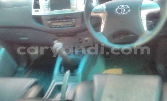 Buy Used Toyota Hilux Silver Car in Chilanga in Lusaka Buy Used Toyota Hilux Silver Car in Chilanga in Lusaka