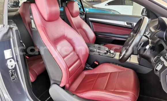 Tenga Tsaru Mercedes-Benz E-Classe Nhema Mota in Lusaka in Zambia Tenga Tsaru Mercedes-Benz E-Classe Nhema Mota in Lusaka in Zambia