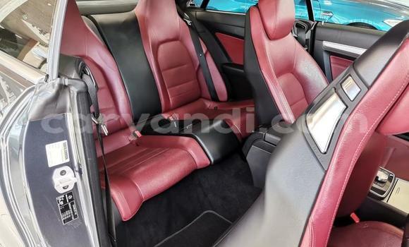 Tenga Tsaru Mercedes-Benz E-Classe Nhema Mota in Lusaka in Zambia Tenga Tsaru Mercedes-Benz E-Classe Nhema Mota in Lusaka in Zambia