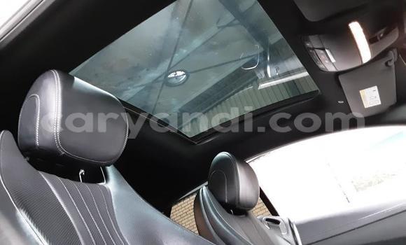 Nunua Ilio tumika Mercedes-Benz E-Classe Nyeusi Gari ndani ya Lusaka nchini Zambia Nunua Ilio tumika Mercedes-Benz E-Classe Nyeusi Gari ndani ya Lusaka nchini Zambia