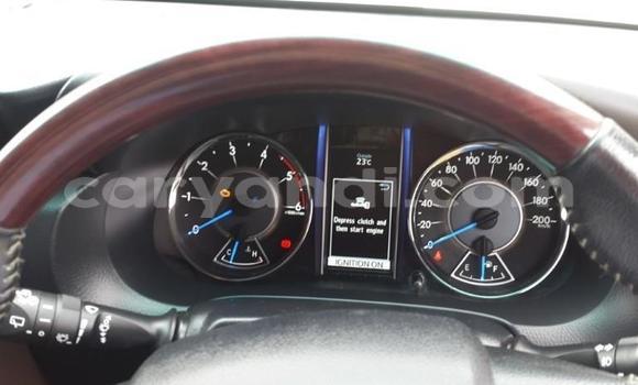 Acheter Occasion Voiture Toyota Hilux Blanc à Lusaka, Zambie Acheter Occasion Voiture Toyota Hilux Blanc à Lusaka, Zambie