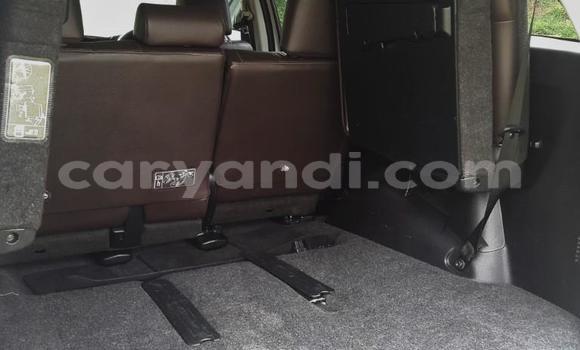 Acheter Occasion Voiture Toyota Hilux Blanc à Lusaka, Zambie Acheter Occasion Voiture Toyota Hilux Blanc à Lusaka, Zambie