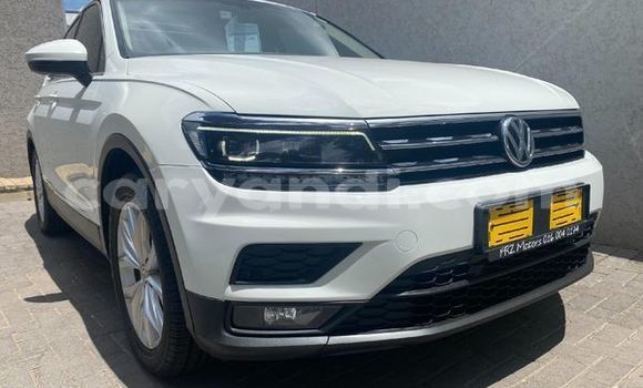 Acheter Occasion Voiture Volkswagen Tiguan Blanc à Ndola, Zambie