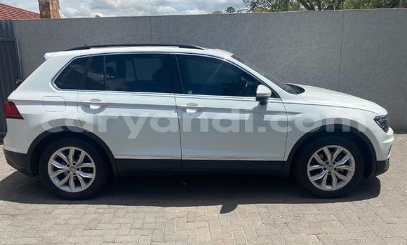 Buy Used Volkswagen Tiguan White Car in Ndola in Zambia Buy Used Volkswagen Tiguan White Car in Ndola in Zambia