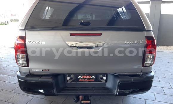 Acheter Occasion Voiture Toyota Hilux Gris à Lusaka, Zambie Acheter Occasion Voiture Toyota Hilux Gris à Lusaka, Zambie