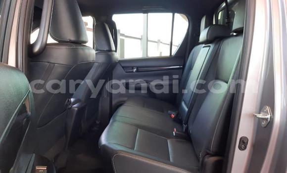 Acheter Occasion Voiture Toyota Hilux Gris à Lusaka, Zambie Acheter Occasion Voiture Toyota Hilux Gris à Lusaka, Zambie