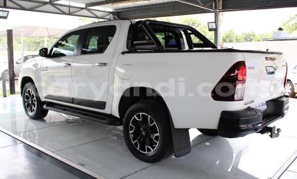 Buy Used Toyota Hilux White Car in Zambezi in North-Western Buy Used Toyota Hilux White Car in Zambezi in North-Western