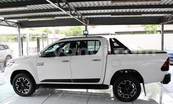 Buy Used Toyota Hilux White Car in Zambezi in North-Western Buy Used Toyota Hilux White Car in Zambezi in North-Western
