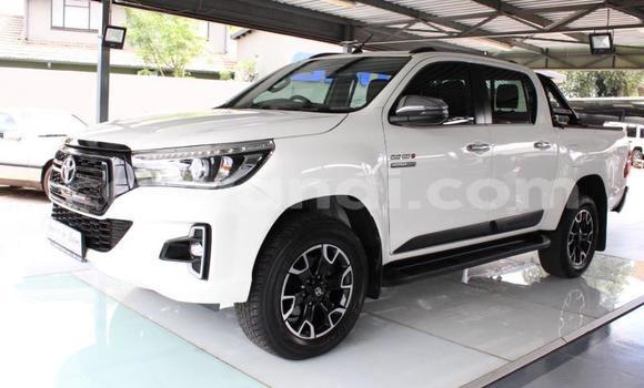 Buy Used Toyota Hilux White Car in Zambezi in North-Western Buy Used Toyota Hilux White Car in Zambezi in North-Western