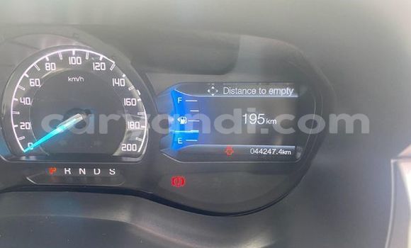 Acheter Occasion Voiture Ford Everest Autre à Livingstone, Zambie Acheter Occasion Voiture Ford Everest Autre à Livingstone, Zambie