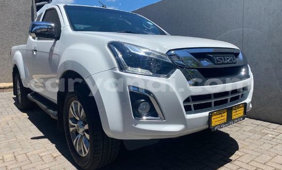 Buy Used Isuzu D–MAX White Car in Lusaka in Zambia Buy Used Isuzu D–MAX White Car in Lusaka in Zambia
